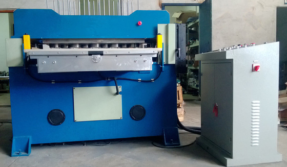 Double Oil Cylinder Clicker Cutting Machine High Efficiency For Non-Metal Material